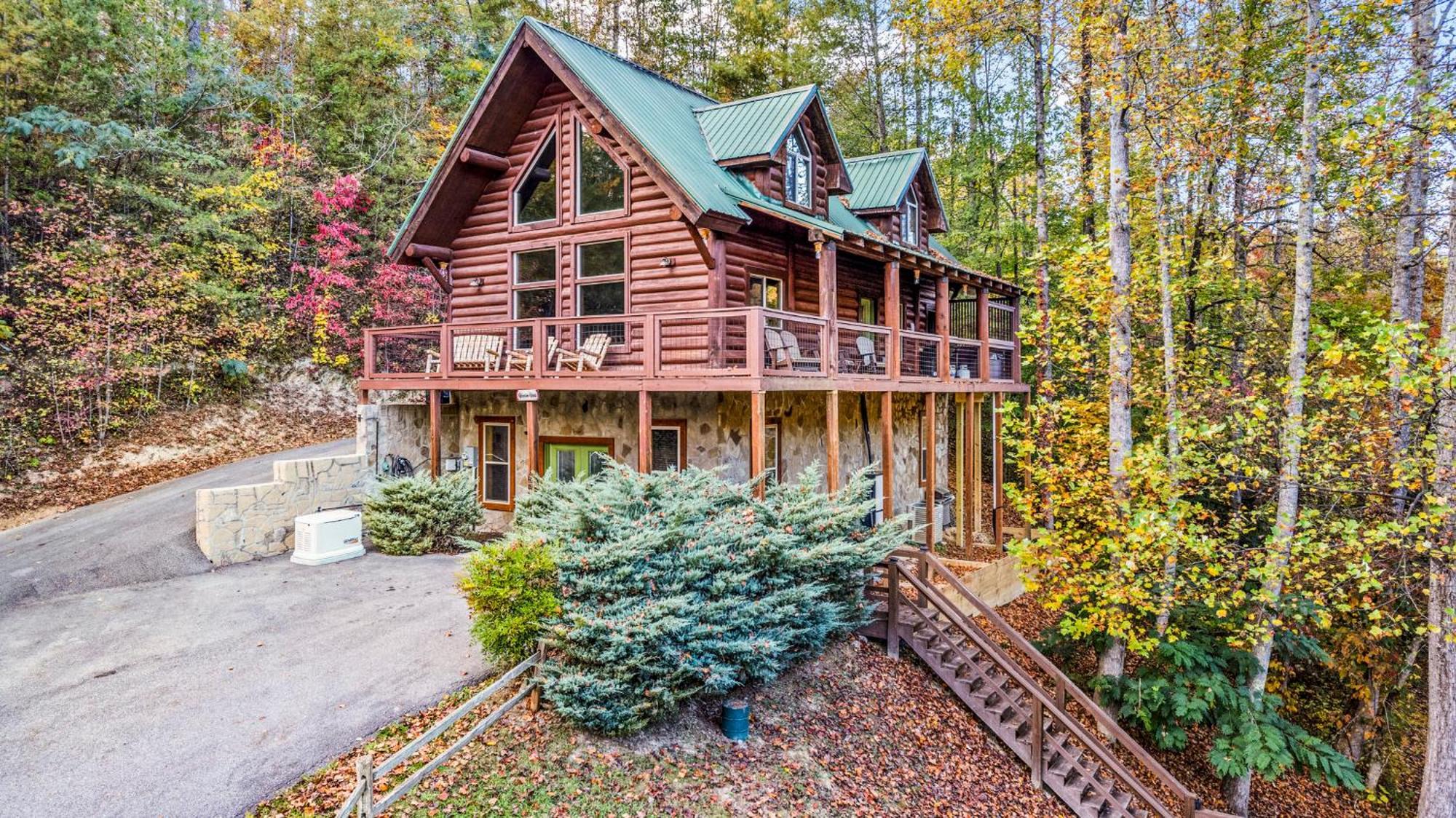 Relaxation Retreat - Pickleball Cabin - Wi-Fi, Fire Pit With Bar, Ev, Game Room, Hot Tub, Pool Access - Mins To Pf Sevierville Luaran gambar
