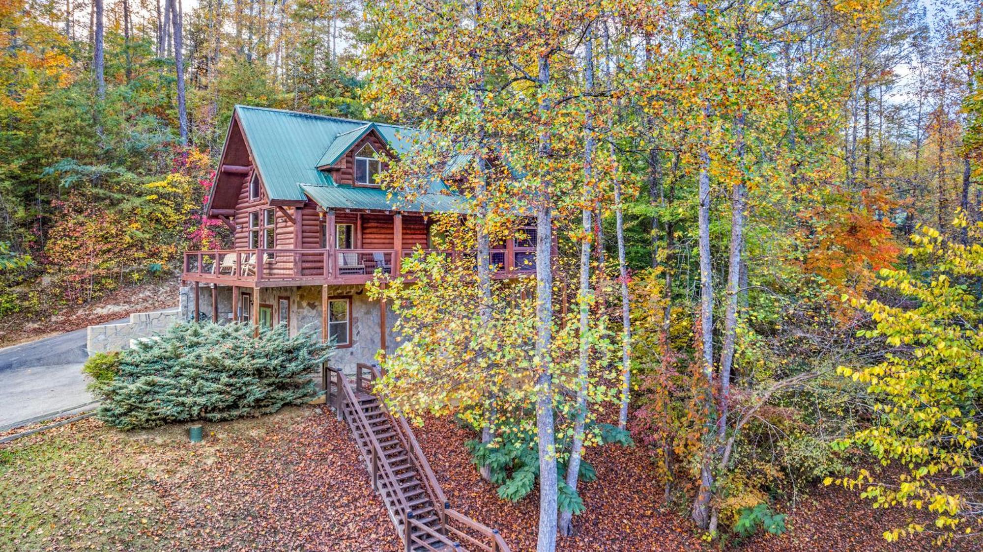 Relaxation Retreat - Pickleball Cabin - Wi-Fi, Fire Pit With Bar, Ev, Game Room, Hot Tub, Pool Access - Mins To Pf Sevierville Luaran gambar