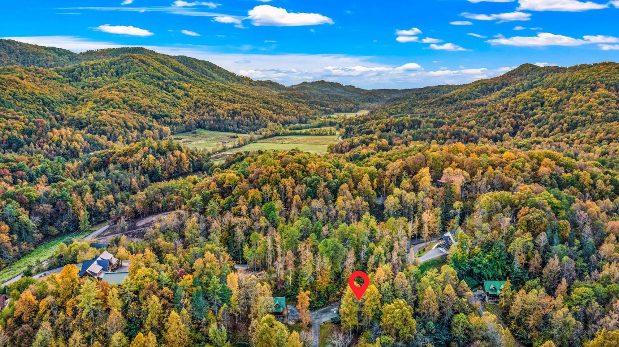 Relaxation Retreat - Pickleball Cabin - Wi-Fi, Fire Pit With Bar, Ev, Game Room, Hot Tub, Pool Access - Mins To Pf Sevierville Luaran gambar