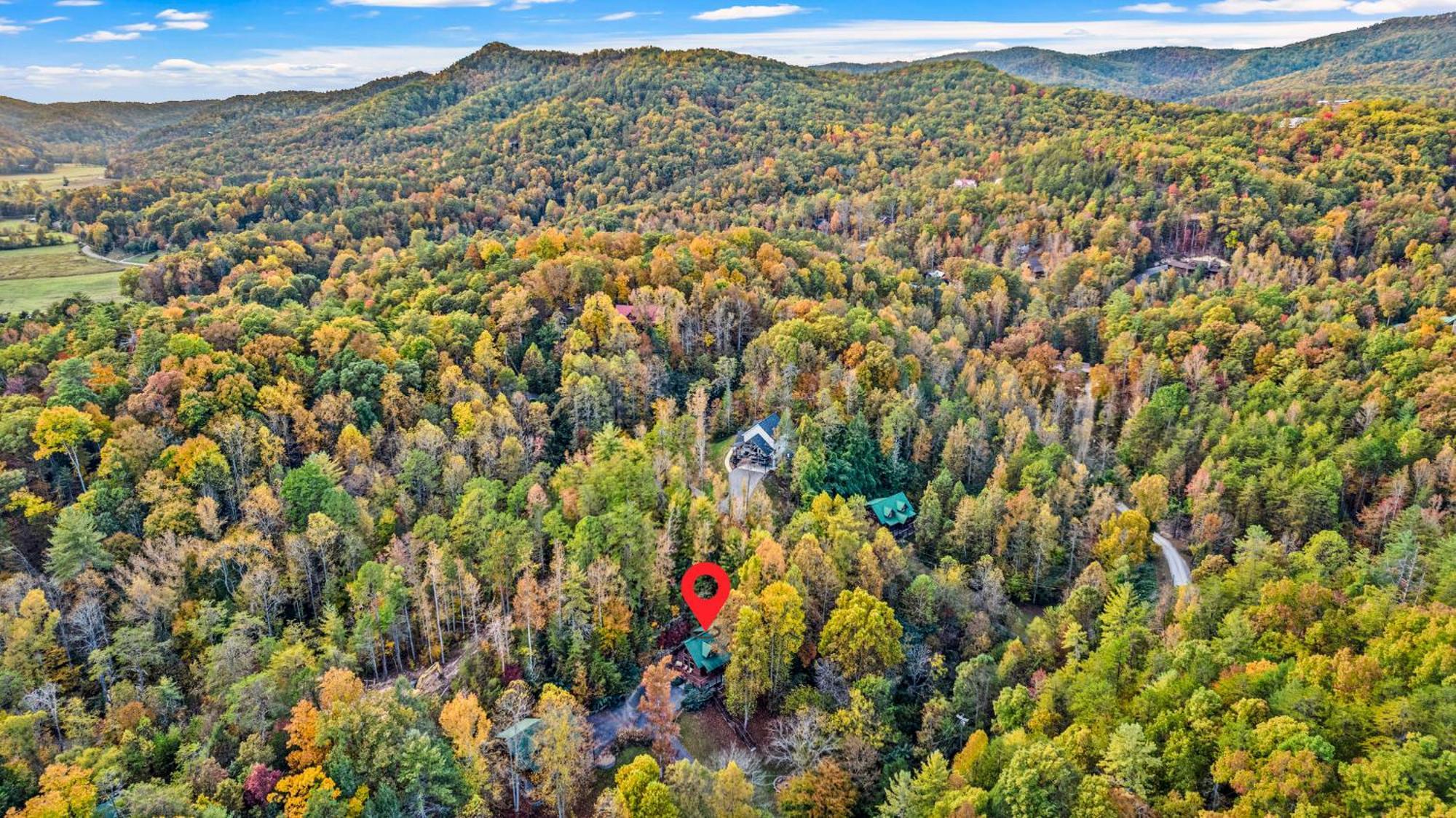 Relaxation Retreat - Pickleball Cabin - Wi-Fi, Fire Pit With Bar, Ev, Game Room, Hot Tub, Pool Access - Mins To Pf Sevierville Luaran gambar