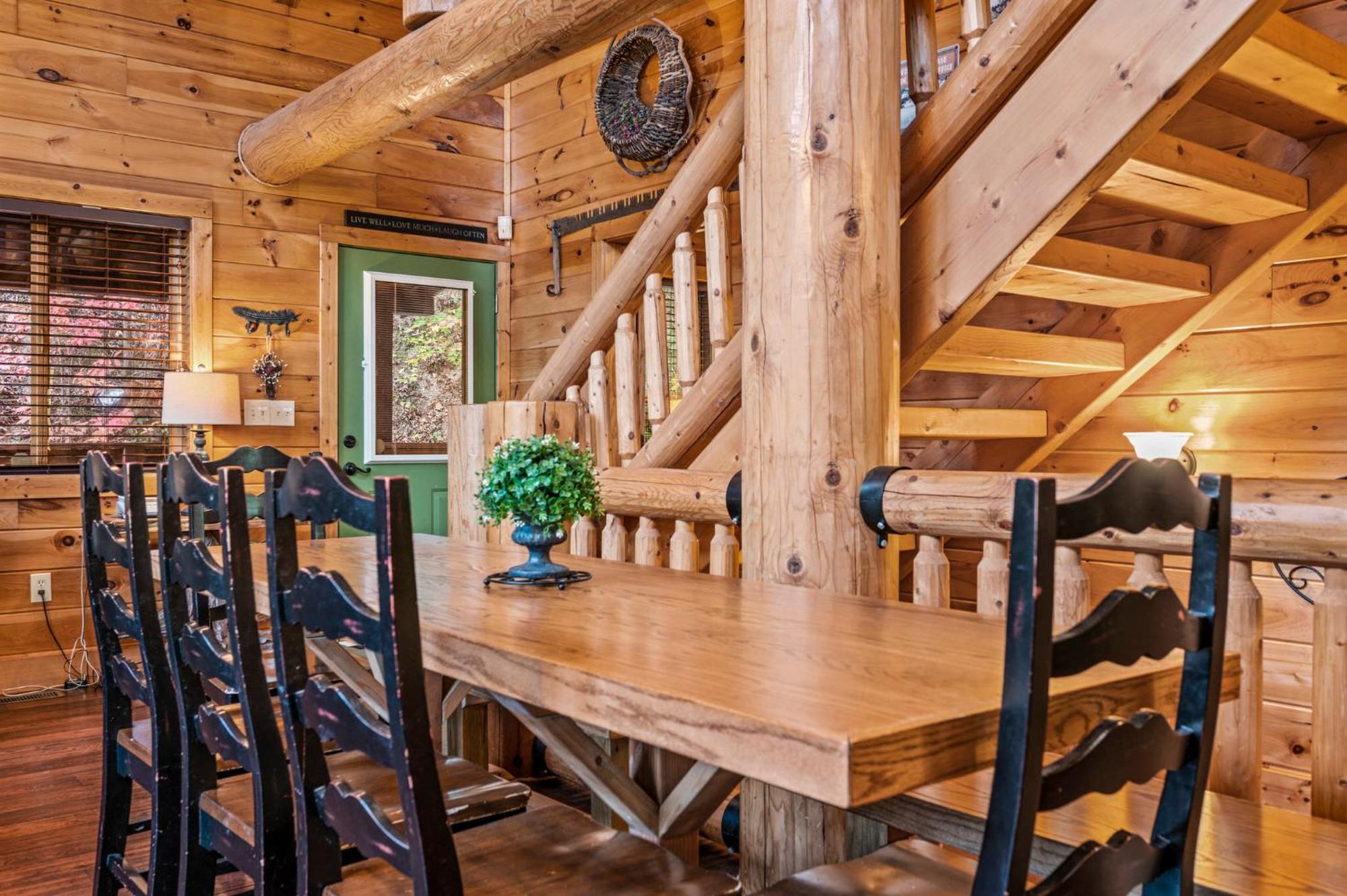 Relaxation Retreat - Pickleball Cabin - Wi-Fi, Fire Pit With Bar, Ev, Game Room, Hot Tub, Pool Access - Mins To Pf Sevierville Luaran gambar